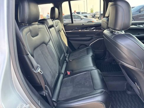 Used 2023 Jeep Grand Cherokee Trailhawk w/ Advanced Protech Group II AWD/4WD image 12