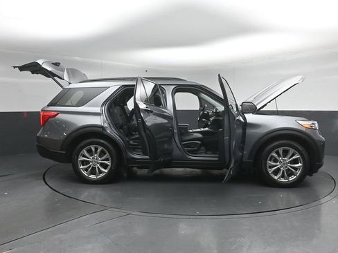 Certified 2023 Ford Explorer XLT w/ Equipment Group 202A image 62