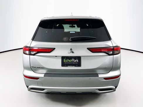 Used 2024 Mitsubishi Outlander SE image 7