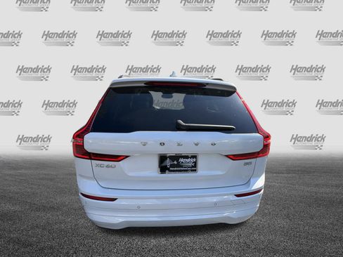Certified 2023 Volvo XC60 B5 Core image 9
