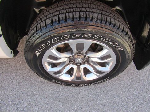 Used 2022 RAM 1500 Limited image 12