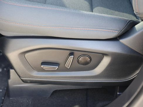 Certified 2025 Ford Explorer Active image 21