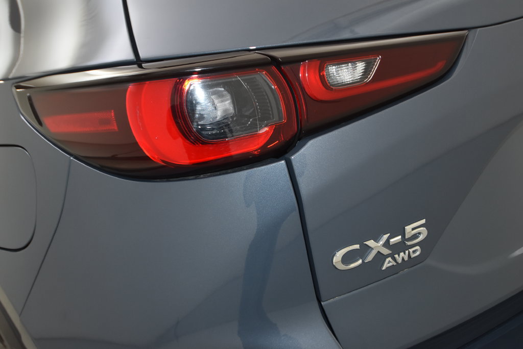 Used 2025 MAZDA CX-5 Carbon Edition AWD/4WD image 38