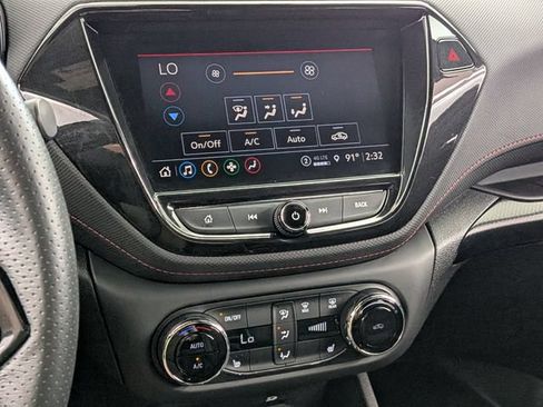 Used 2021 Chevrolet TrailBlazer RS w/ Technology Package AWD/4WD image 29