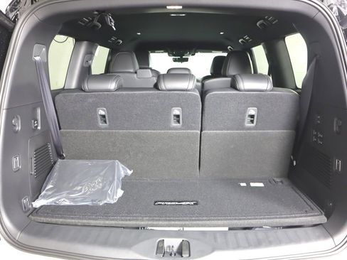 New 2025 Nissan Armada PRO-4X image 36