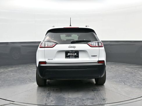 Used 2019 Jeep Cherokee Latitude w/ Cold Weather Group image 6