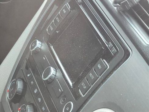 Used 2015 Volkswagen Passat TDI SE FWD image 28