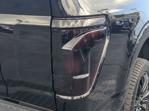 Used 2025 Ford F150 Platinum w/ Equipment Group 702A High AWD/4WD image 11