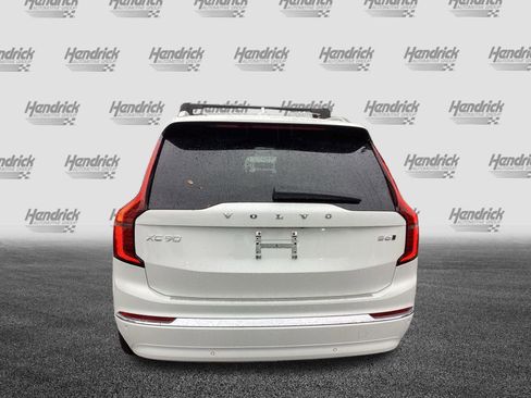 Used 2026 Volvo XC90 B6 Plus w/ Protection Package Premier AWD/4WD image 8