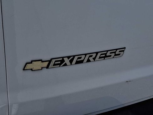 Used 2024 Chevrolet Express 2500 w/ Driver Convenience Package RWD image 30
