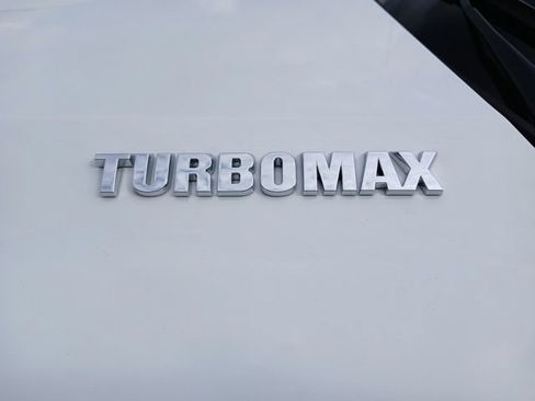 Used 2025 Chevrolet Silverado 1500 Custom RWD image 12