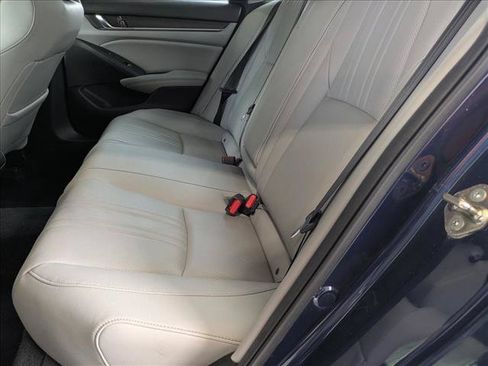 Used 2019 Honda Accord Touring image 17