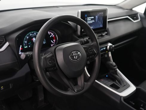 Used 2024 Toyota RAV4 XLE image 22