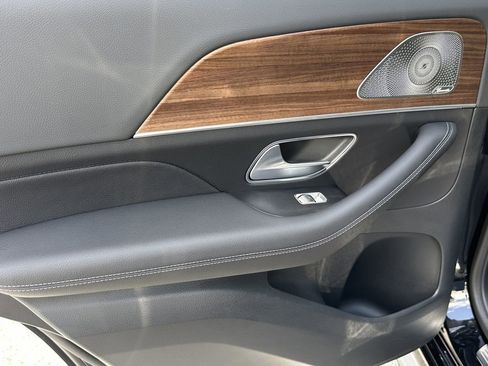 Certified 2025 Mercedes-Benz GLE 450 4MATIC image 25