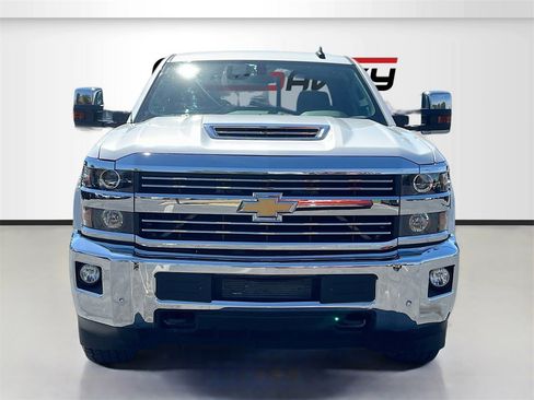 Used 2019 Chevrolet Silverado 2500 LTZ w/ Duramax Plus Package image 2