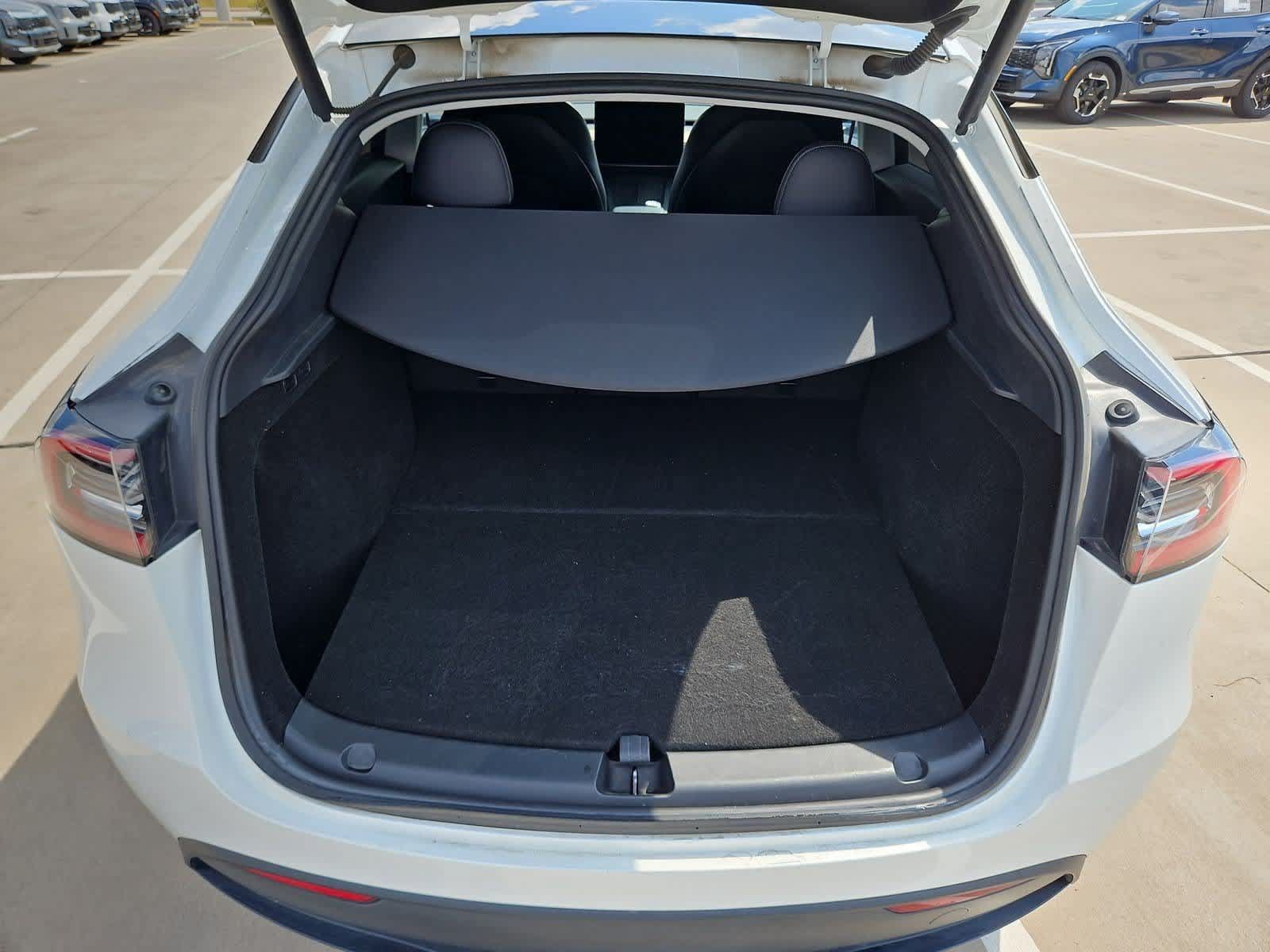Used 2023 Tesla Model Y Long Range AWD/4WD image 35