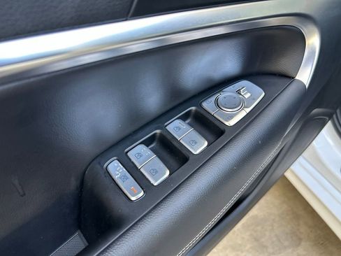 Used 2026 Genesis G70 2.5T RWD image 38