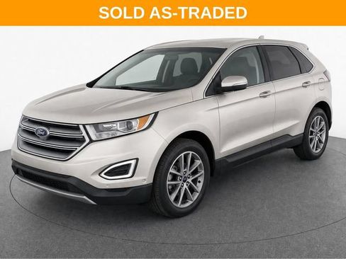 Used 2017 Ford Edge Titanium w/ Equipment Group 302A FWD image 9