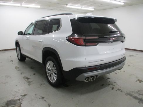 New 2026 GMC Acadia Elevation image 7