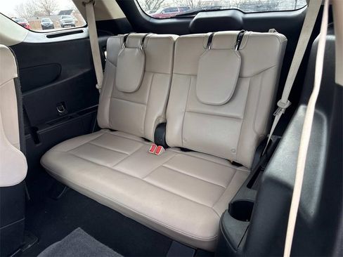 Used 2022 Ford Explorer Limited w/ Equipment Group 301A image 27