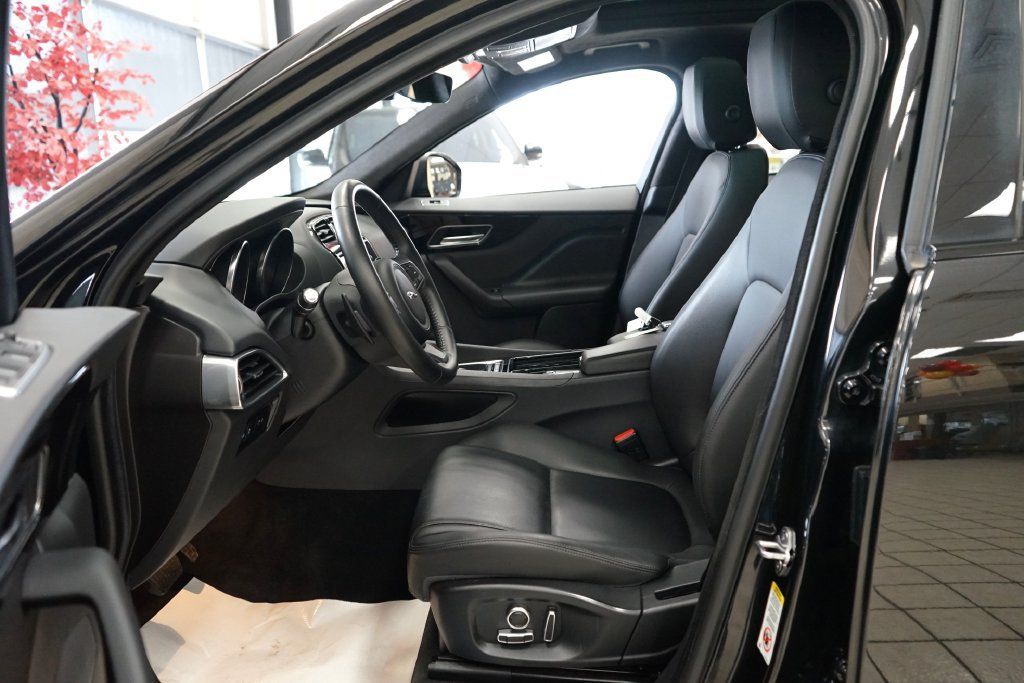 Used 2020 Jaguar F-PACE Premium AWD/4WD image 28