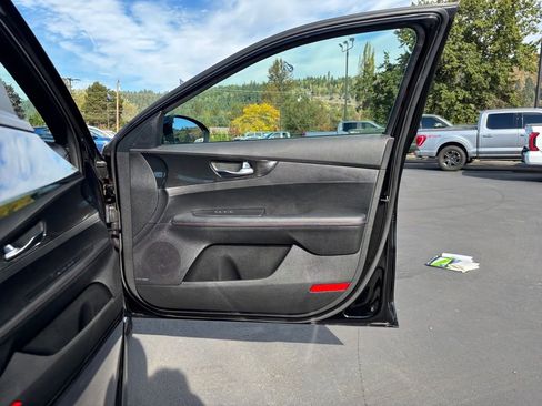 Used 2023 Kia Forte GT image 26