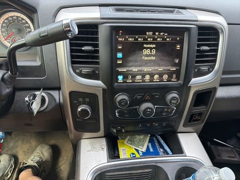 Used 2016 RAM 2500 Big Horn AWD/4WD image 9