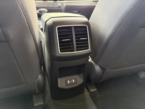 Used 2026 Kia Sportage LX AWD/4WD image 24