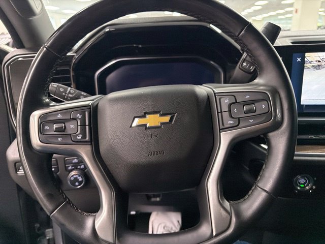 Used 2023 Chevrolet Silverado 1500 LT AWD/4WD image 20