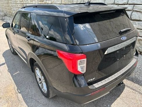 Certified 2023 Ford Explorer XLT w/ Equipment Group 202A AWD/4WD image 4