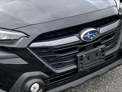 Used 2024 Subaru Outback Premium AWD/4WD image 33