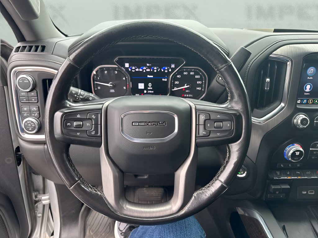 Used 2022 GMC Sierra 2500 Denali w/ Denali Ultimate Package AWD/4WD image 11