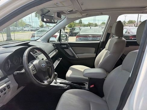 Used 2016 Subaru Forester 2.5i Limited AWD/4WD image 17