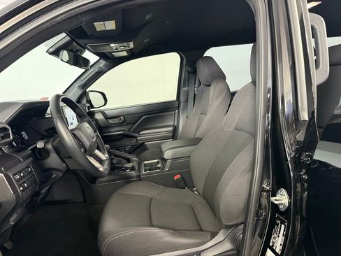 Used 2025 Toyota 4Runner SR5 image 18