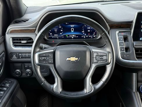Used 2023 Chevrolet Suburban Premier RWD image 36