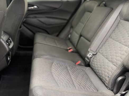 Used 2018 Chevrolet Equinox LT AWD/4WD image 18