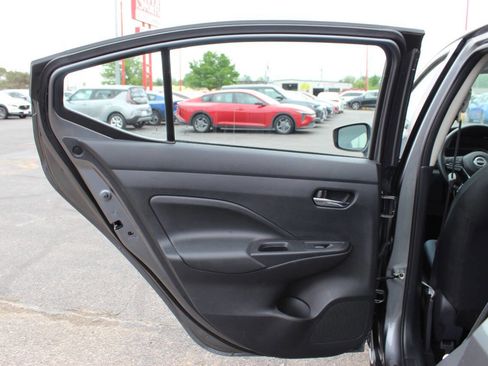 Used 2025 Nissan Versa SV FWD image 15