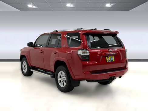 Used 2021 Toyota 4Runner SR5 Premium w/ Moonroof Package AWD/4WD image 2