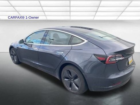 Used 2018 Tesla Model 3 Long Range image 9