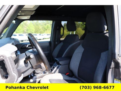 Used 2023 Ford Bronco Big Bend w/ Sasquatch Package AWD/4WD image 19