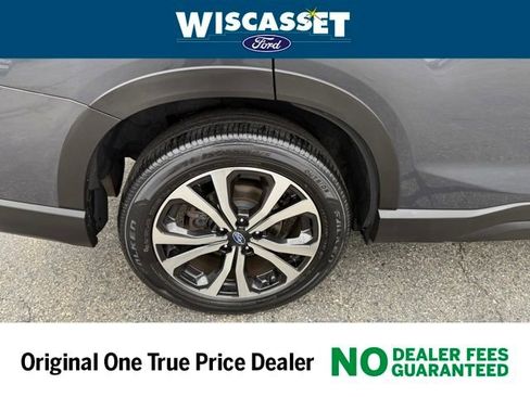 Used 2022 Subaru Forester Limited image 29