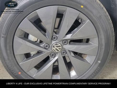 Used 2023 Volkswagen Taos S FWD image 11