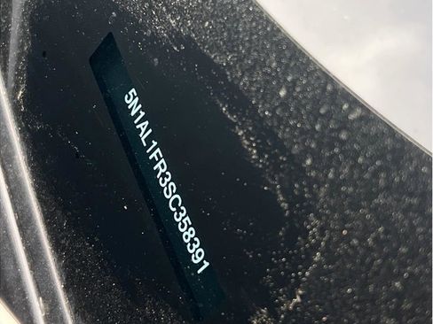 Used 2025 INFINITI QX60 Luxe w/ Black Edition image 27