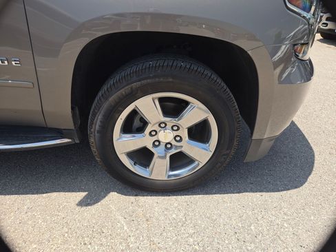 Used 2017 Chevrolet Tahoe Premier RWD image 27