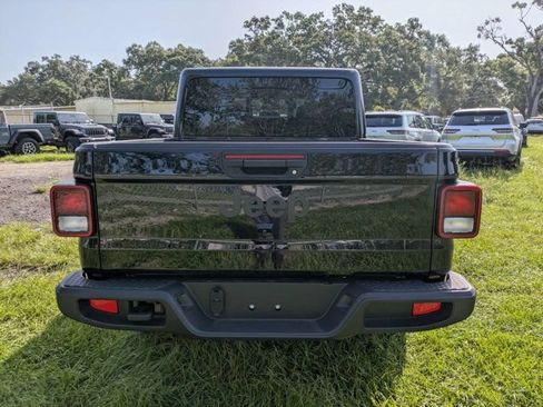 New 2025 Jeep Gladiator Sport AWD/4WD image 4
