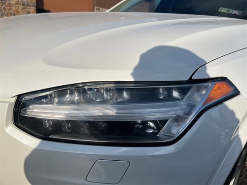 Used 2019 Volvo XC90 T6 Momentum w/ Advanced Package image 18