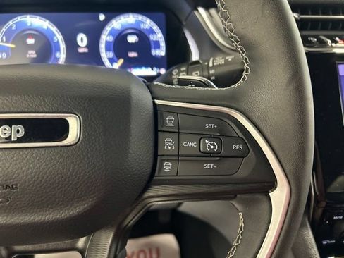 Used 2024 Jeep Grand Cherokee L Altitude AWD/4WD image 26