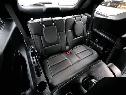 Used 2020 Ford Explorer Limited image 29