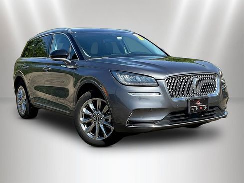Used 2021 Lincoln Corsair AWD w/ Premium Package image 3
