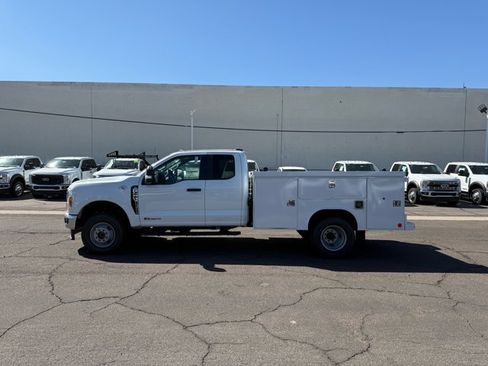 New 2025 Ford F350 XL w/ XL Chrome Package AWD/4WD image 4
